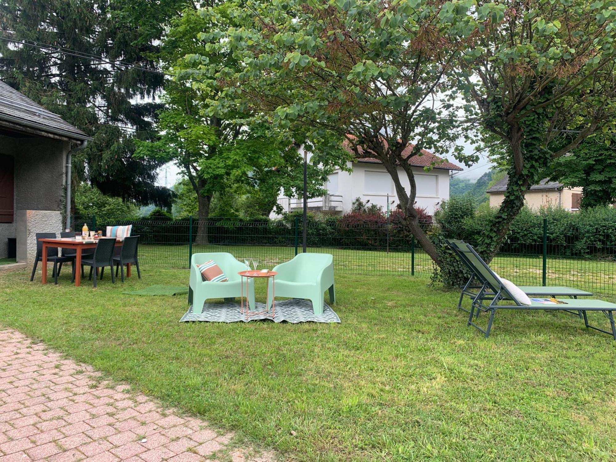 La Suite Unique - Le Jardin Sur Les Pyrenees- Vue Panoramique Montagne -Jardin Cloture Prive De 100M2-Parking-Linge De Lit Et Serviettes Compris- Bielle Exteriér fotografie
