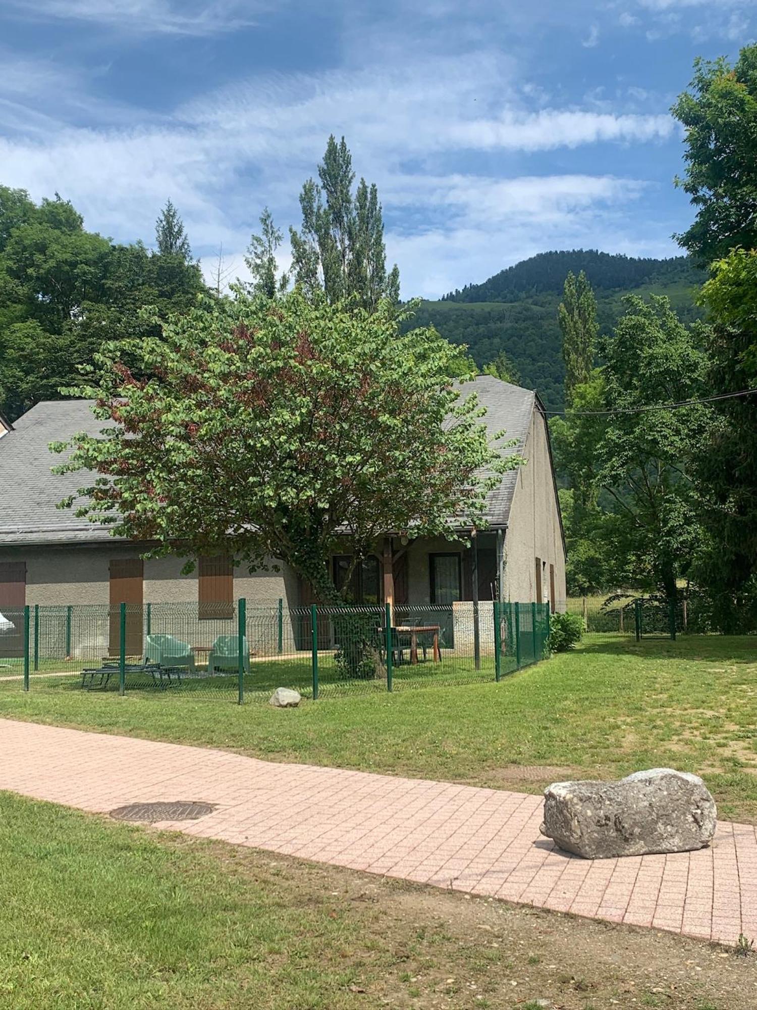 La Suite Unique - Le Jardin Sur Les Pyrenees- Vue Panoramique Montagne -Jardin Cloture Prive De 100M2-Parking-Linge De Lit Et Serviettes Compris- Bielle Exteriér fotografie